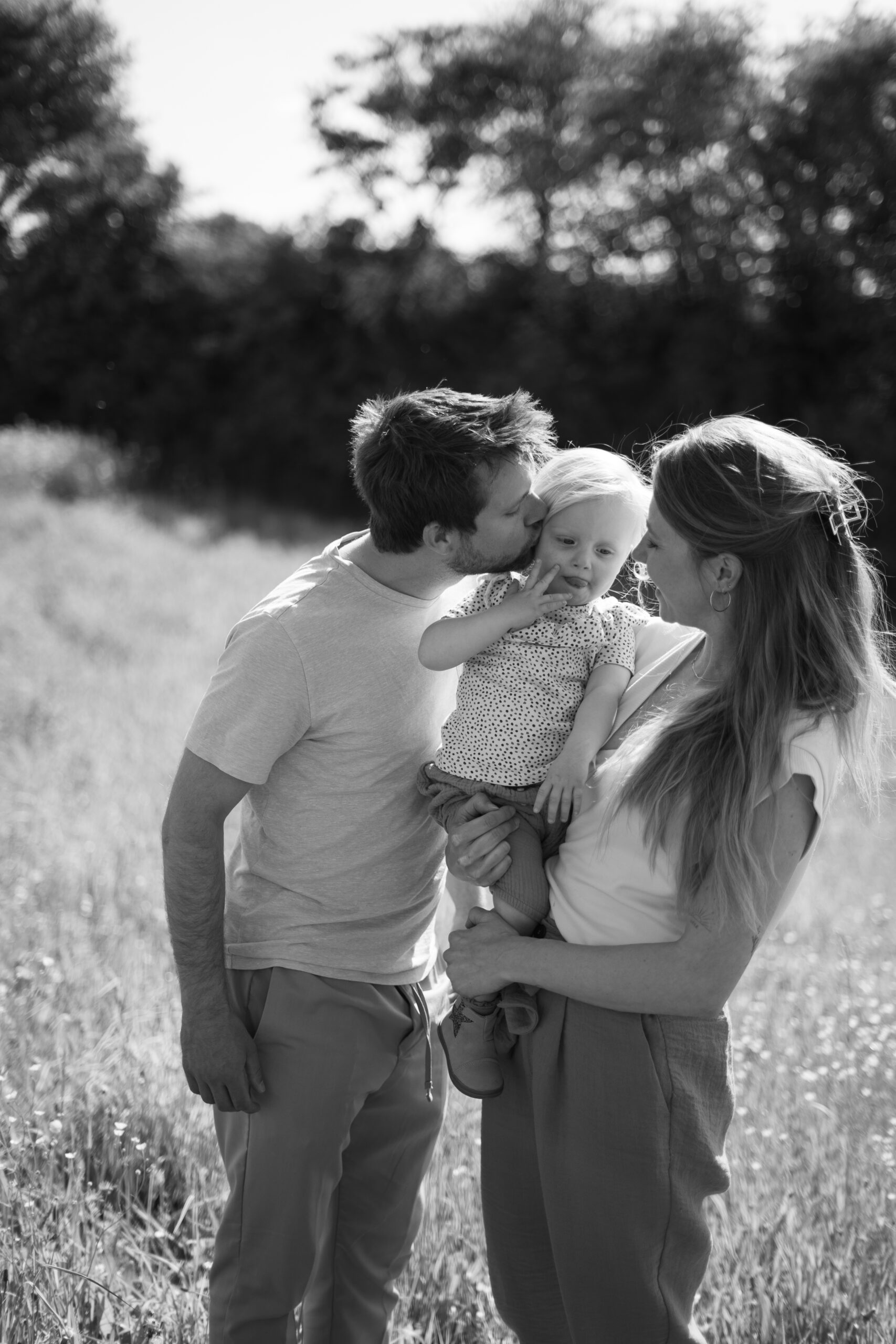 Reviews & Kind Words. Day in a life, gezinsfotografie. Familieshoot, familie fotoshoot, gezinsfotograaf, liefde op beeld door fotograaf. Day in a life